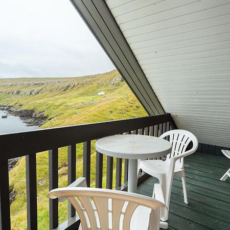 A Tromini Guesthouse Tórshavn Extérieur photo