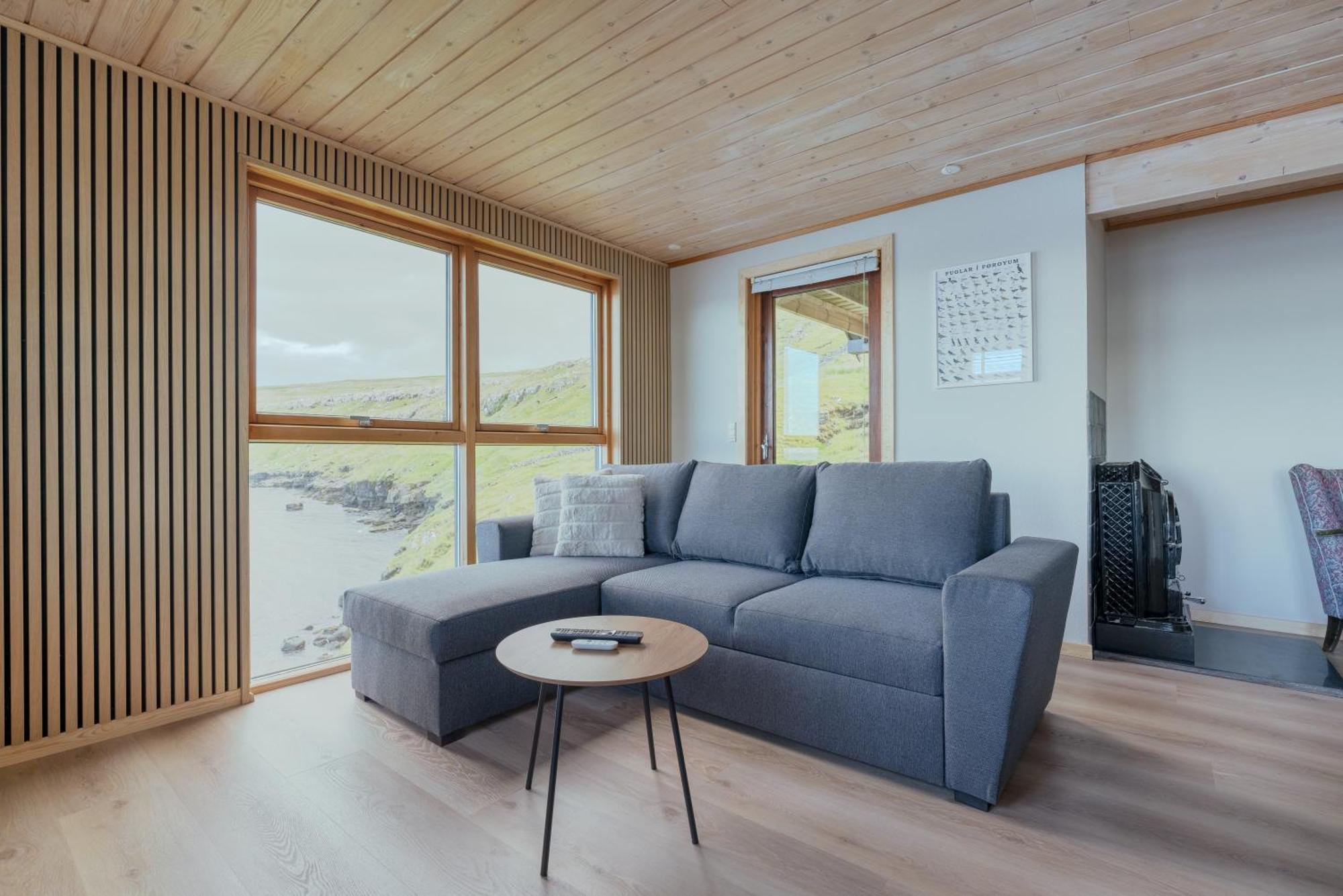 A Tromini Guesthouse Tórshavn Extérieur photo