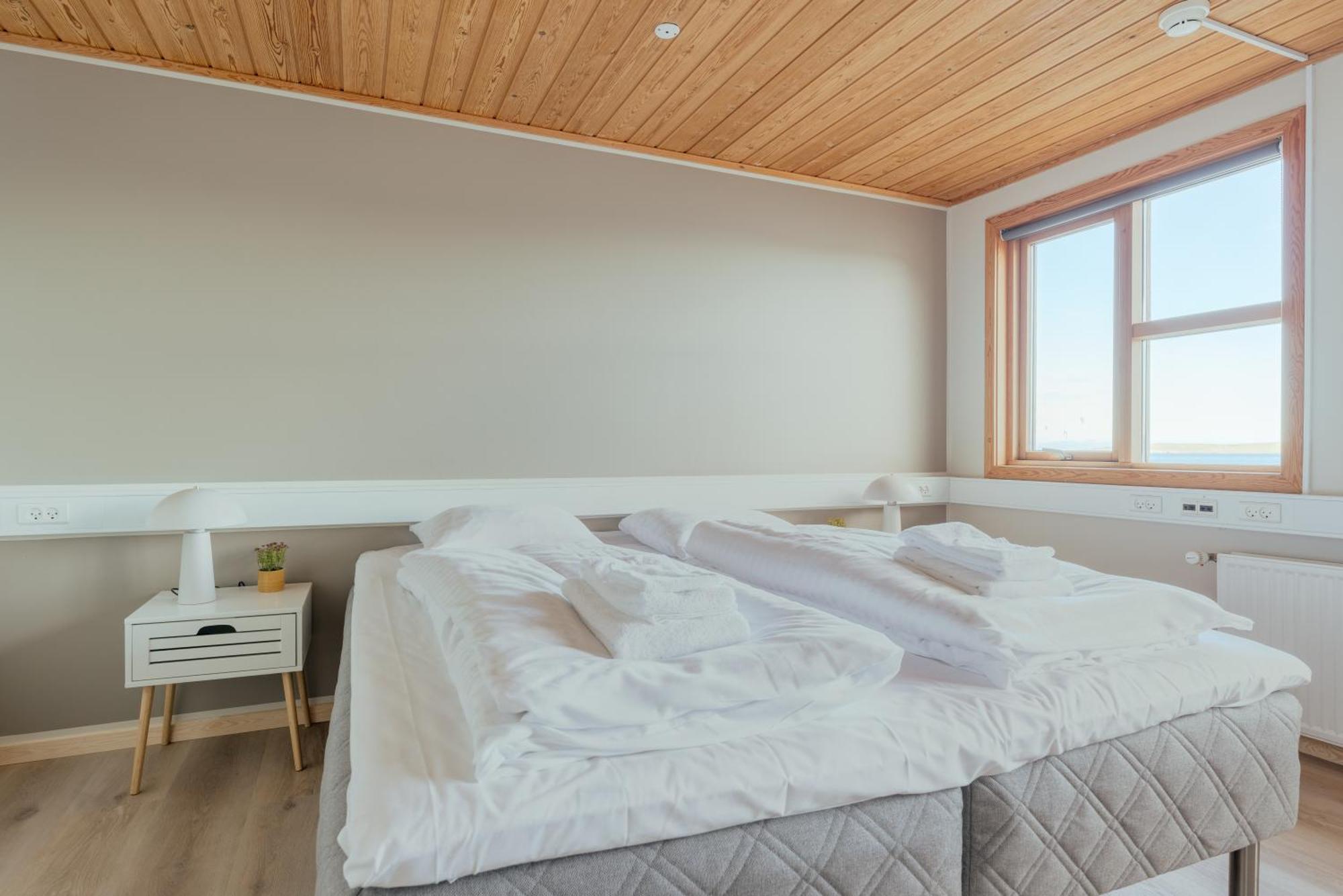 A Tromini Guesthouse Tórshavn Extérieur photo