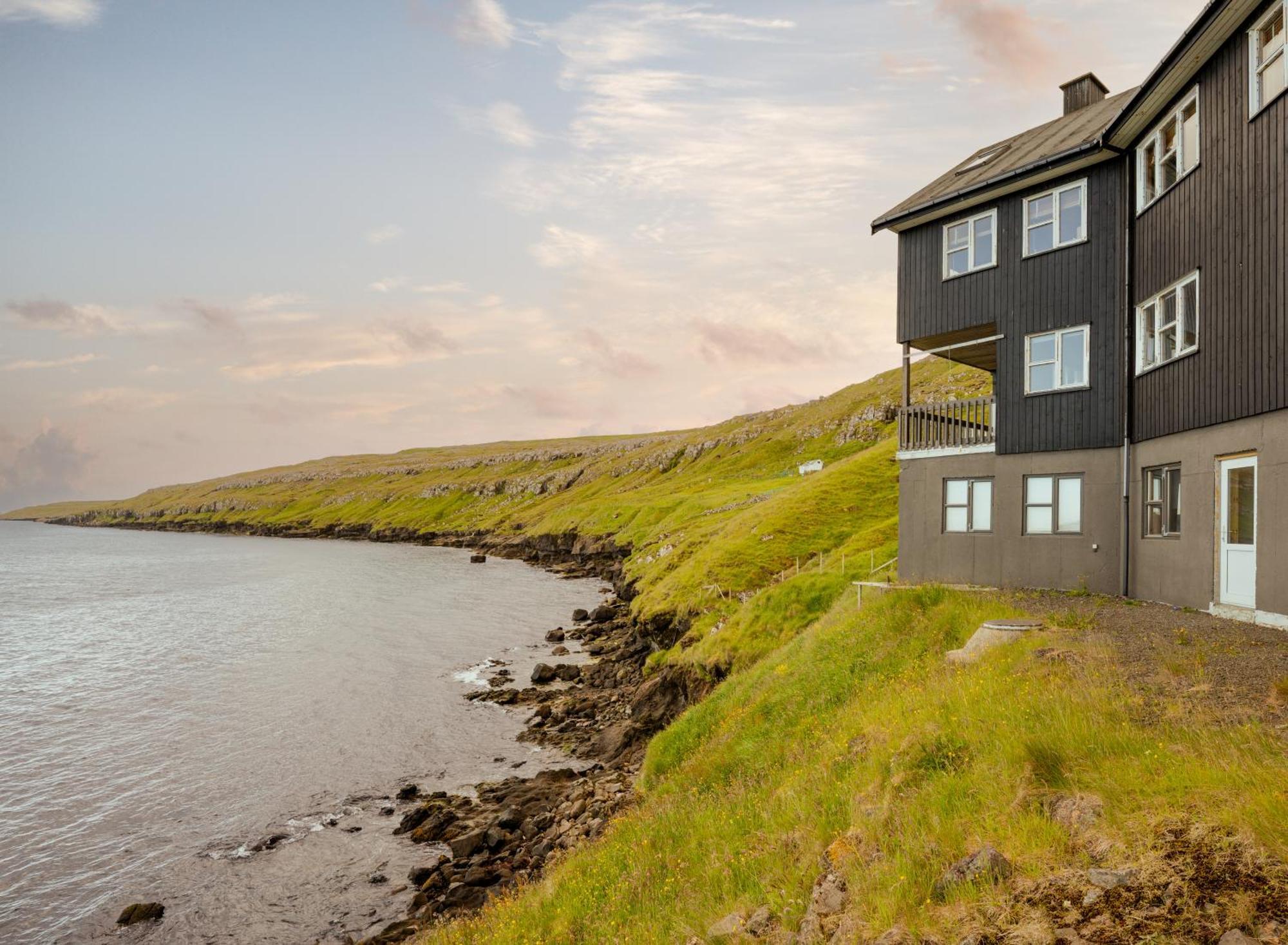 A Tromini Guesthouse Tórshavn Extérieur photo